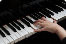 Piano image